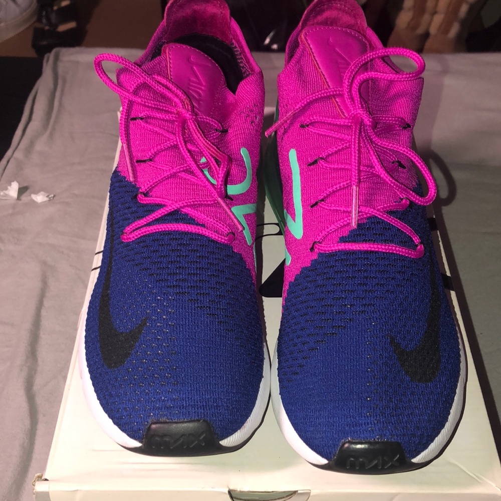 AIR MAX 270 FLYKNIT MENS SIZE 10 DEEP ROYAL BLUE